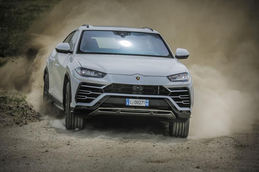  Lamborghini Urus Off-Road Package 2018 года  (WW) (фото 6 из 15)